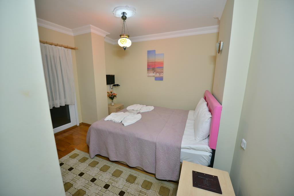 Assortie La Villa Hotel Agva  Room photo